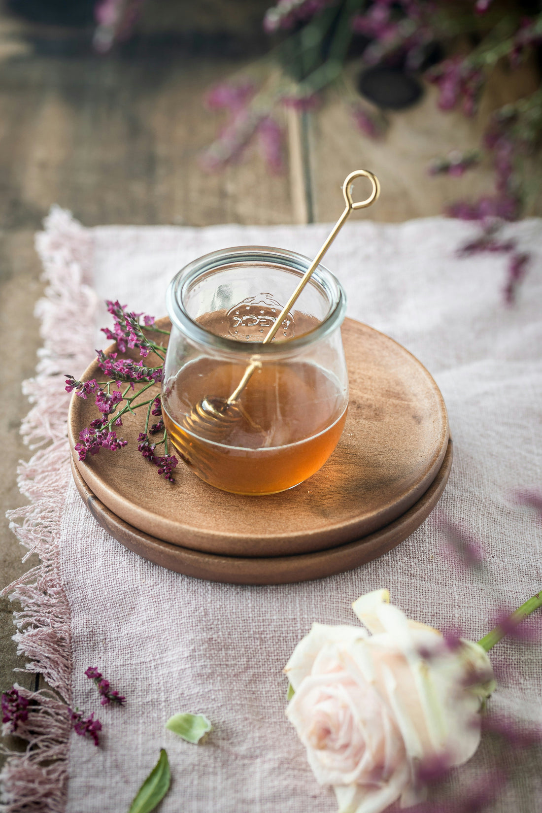 🌿 Le cortisol, le stress et nous : comment une tisane peut apaiser notre équilibre intérieur